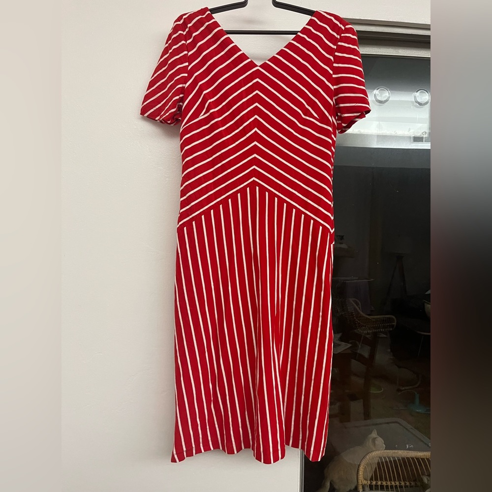 The Perfect Dress 80’s 90’s Vintage Red and White Striped V Neck Midi Dress Xmas
